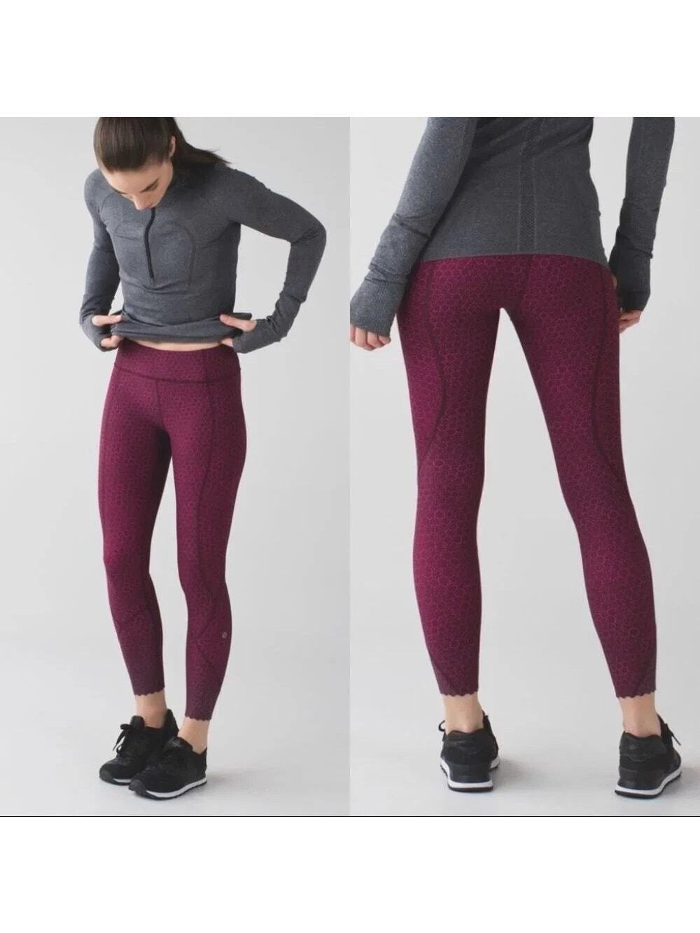 Lululemon Tight Stuff Reflective Legging Star Pixel Scalloped Hem Womens 10 RARE